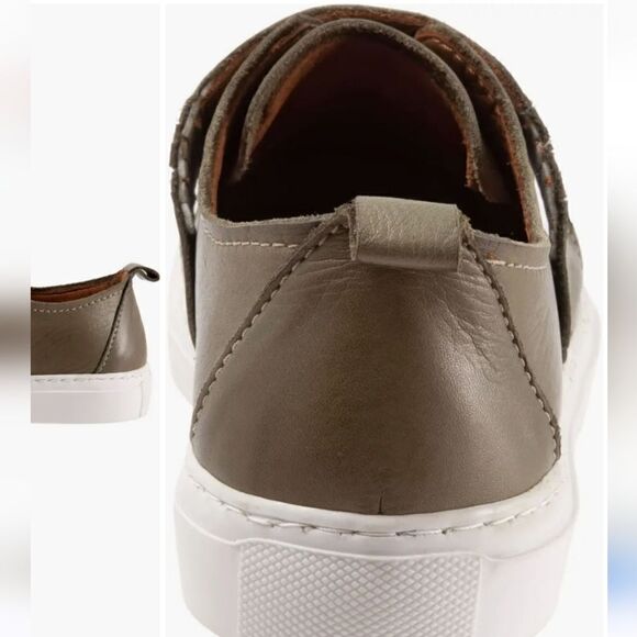 Relax Slip-On Sneaker (Women)Bueno,Leather upper - Picture 8 of 8